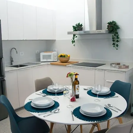 Casa Mar I Ola * فامارا