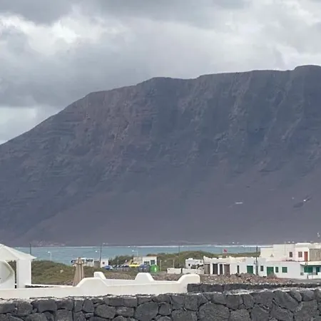 Casa Mar I Ola فامارا